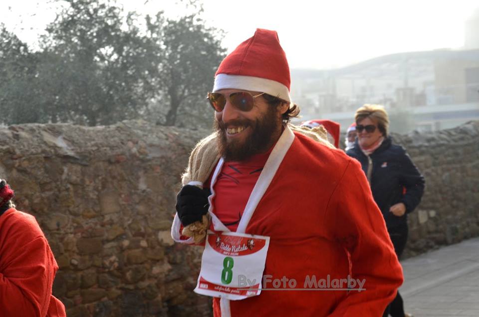 5 Corsa dei babbo natale Castiglione d. Pesc Gr 20.12.2015 13